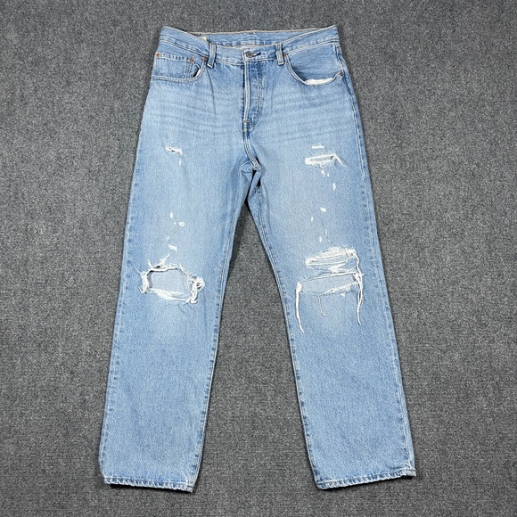 Levis 501 Premium Light Wash Distressed Ripped Jeans Size 30x31 0624 - Picture 1 of 9